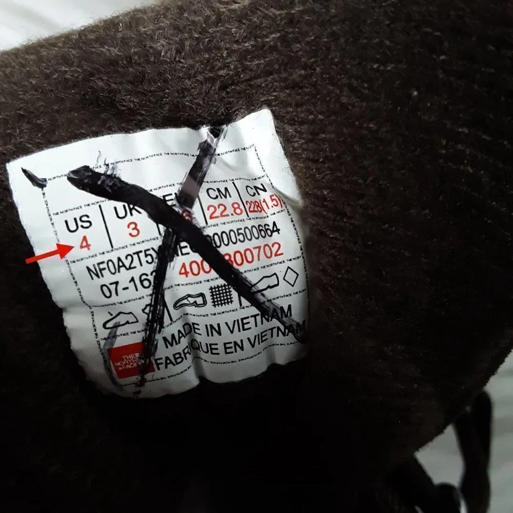 The North Face Big Boy Winter Boot size 4M
